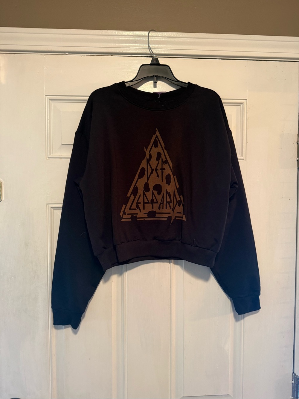 Black Cropped Sweatshirt with Graphic Logo